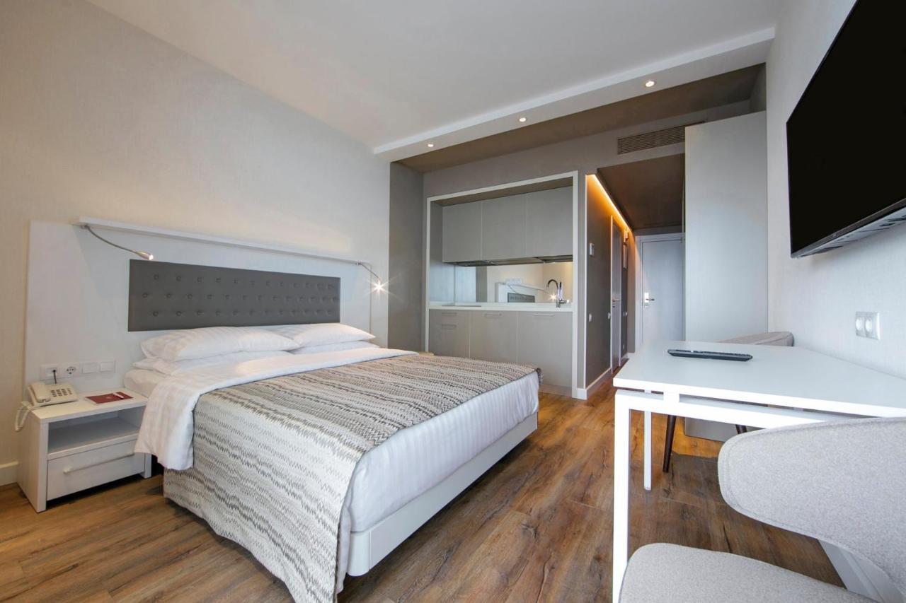 Apartments In Alliance 巴统 外观 照片